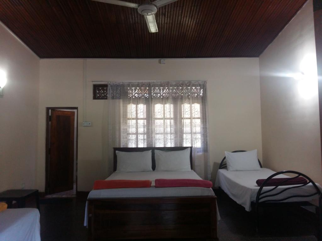 Ginza Rest Kandy Tennekumbura Екстериор снимка