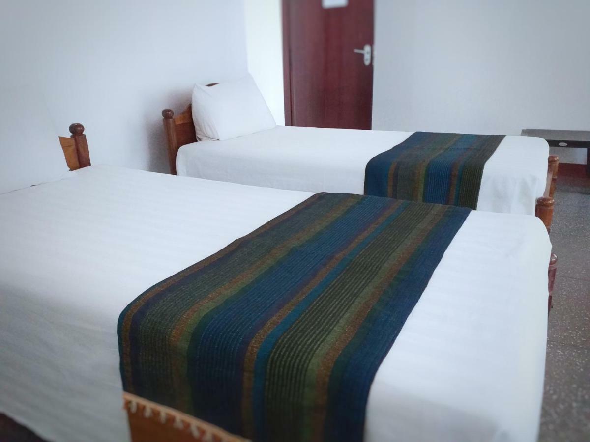 Ginza Rest Kandy Tennekumbura Екстериор снимка